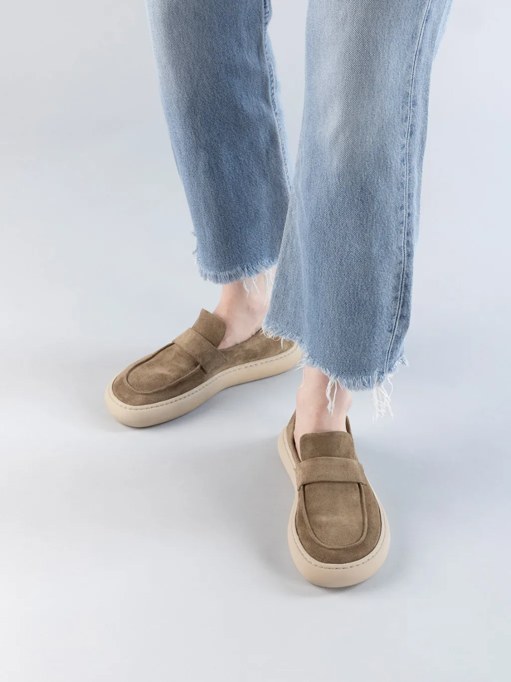 Women Officine Creative DINGHY 101 - Taupe Suede Low Top Sneakers