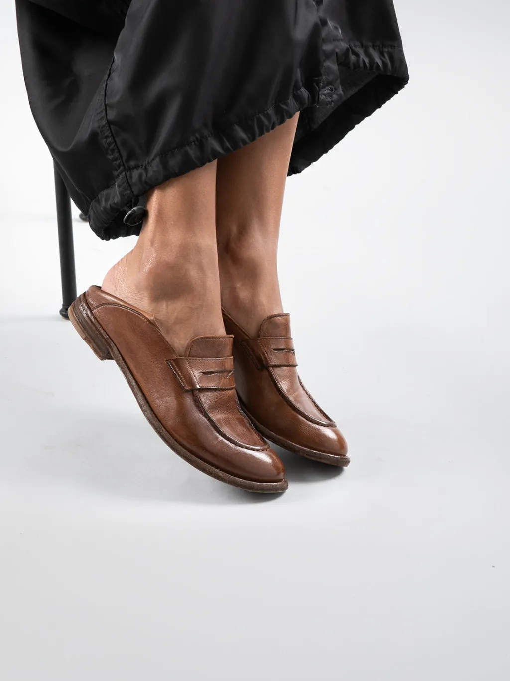 Women Officine Creative LEXIKON 516 - Brown Woven Leather Loafers