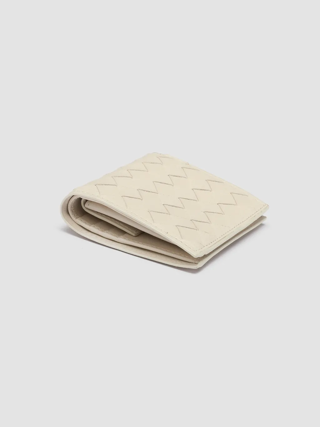 Women Officine Creative POCHE 111 - White Woven Leather Bifold Wallet