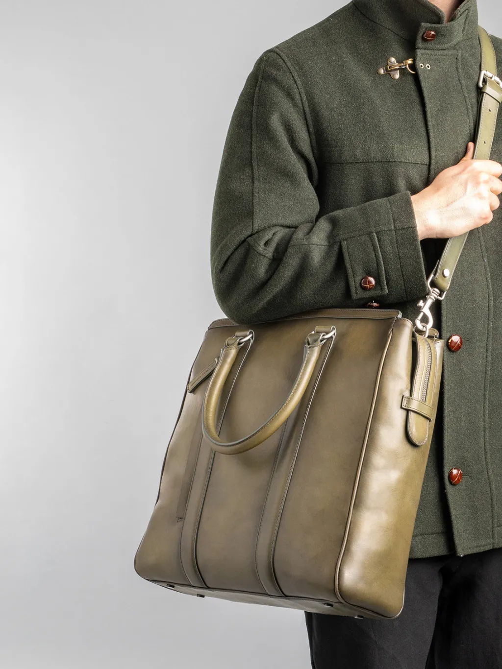 Officine Creative QUENTIN 02 - Green Leather Hand Bag